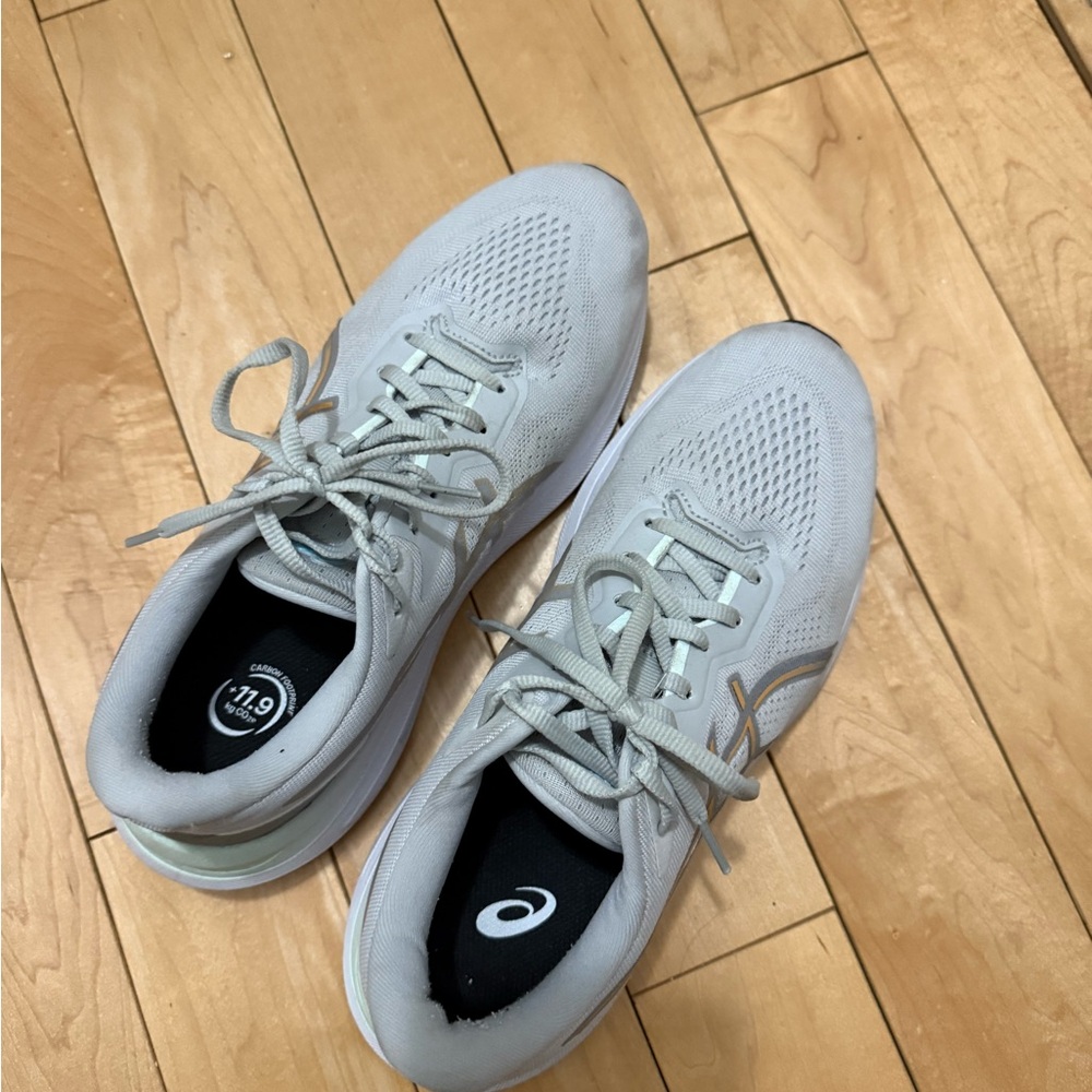 ASICS Women’s  Light Gray Athletic Shoes